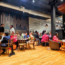 Corkscrew - Great energy in the air accompanied by fantastic music make this place a vibe.