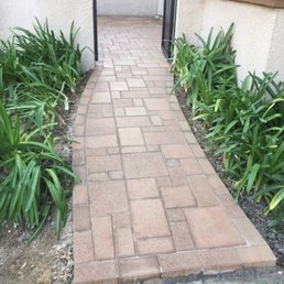 Pictures of our completed patio in Phillips Ranch. They did a terrific job!