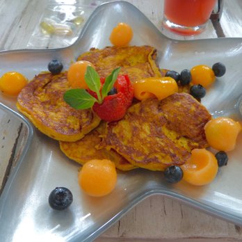 Cafe Layla - gluten free pancakes - Mexican Near Me - Puerto Morelos, ROO