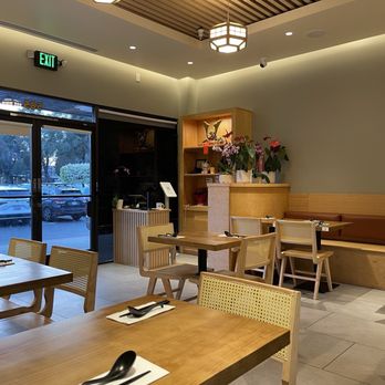 Ramen Wakusei - Clean, organized, cozy interior! - Ramen Near Me - Sunnyvale, California Ramen Wakusei - Clean, organized, cozy interior! - Ramen Near Me - Sunnyvale, California