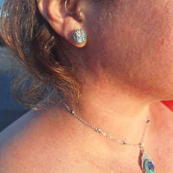 Piacere Jewelry Designs - 1+ carat diamond earrings with Brazilian Paraiba Tourmaline halo. Designed by Fabi. - Gemstones & Minerals Near Me - Glendora, California Piacere Jewelry Designs - 1+ carat diamond earrings with Brazilian Paraiba Tourmaline halo. Designed by Fabi. - Gemstones & Minerals Near Me - Glendora, California