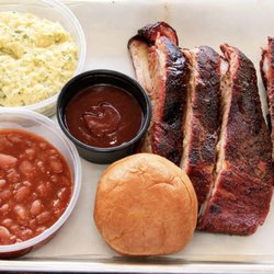 Handy's Smoke House Meats & Delicacies - My spare ribs dinner .