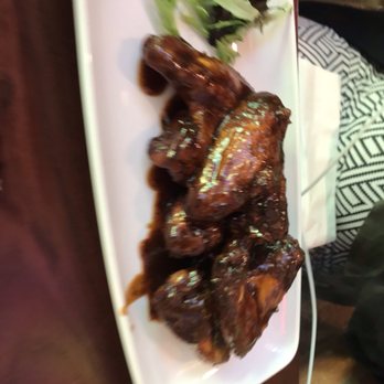 Ma Petite Jamaica - Chicken Wings - Caribbean Near Me - London, XGL