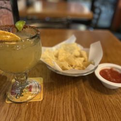 Abuela's margarita with chips and salsa