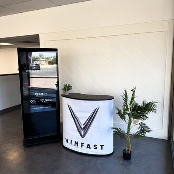 VinFast - Reception area - Car Dealers Near Me - Ventura, California VinFast - Reception area - Car Dealers Near Me - Ventura, California