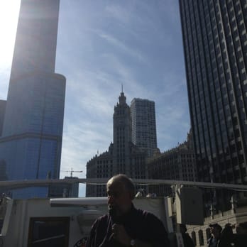 Chicago Line Cruises - Tour guide Ed on a gorgeous day for the architecture boat tour - Boat Charters Near Me - Chicago, Illinois Chicago Line Cruises - Tour guide Ed on a gorgeous day for the architecture boat tour - Boat Charters Near Me - Chicago, Illinois