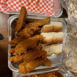 Chicken tinder meal with wedges