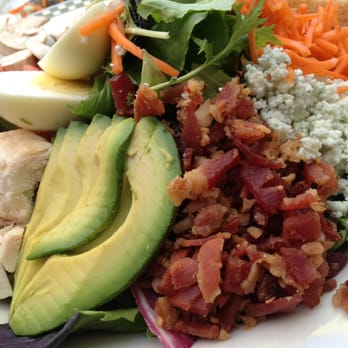 Barney's Beanery - California Cobb Salad - Breakfast & Brunch Near Me - Westwood, California