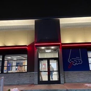 Dairy Queen Grill & Chill - the outside of the restaurant - Fast Food Near Me - Boardman, Ohio Dairy Queen Grill & Chill - the outside of the restaurant - Fast Food Near Me - Boardman, Ohio