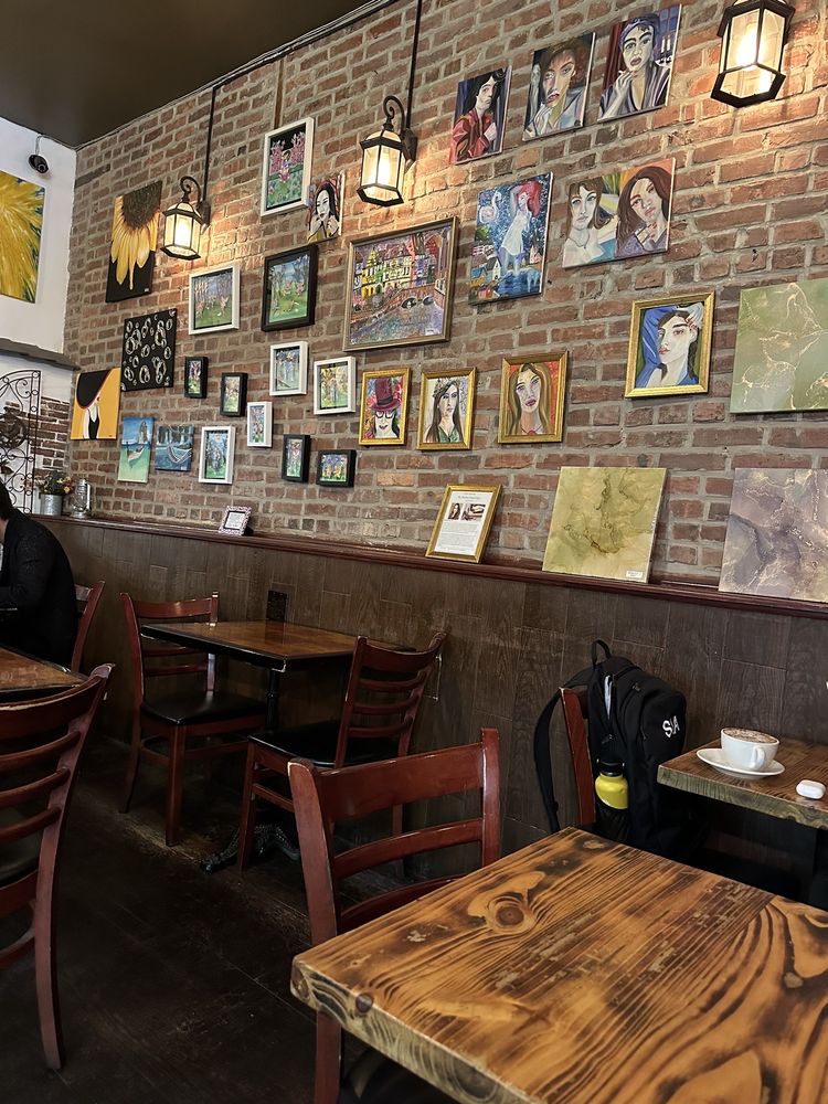 Red Pipes Cafe