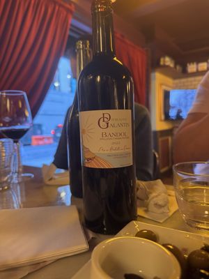 Vanguard Wine Bar (The Ansonia) by null