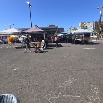 Downtown Phoenix Farmers Market - Farmers Market Near Me - Phoenix, Arizona Downtown Phoenix Farmers Market - Farmers Market Near Me - Phoenix, Arizona