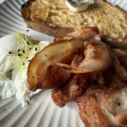 The Rusty Rabbit - Bacon and eggs