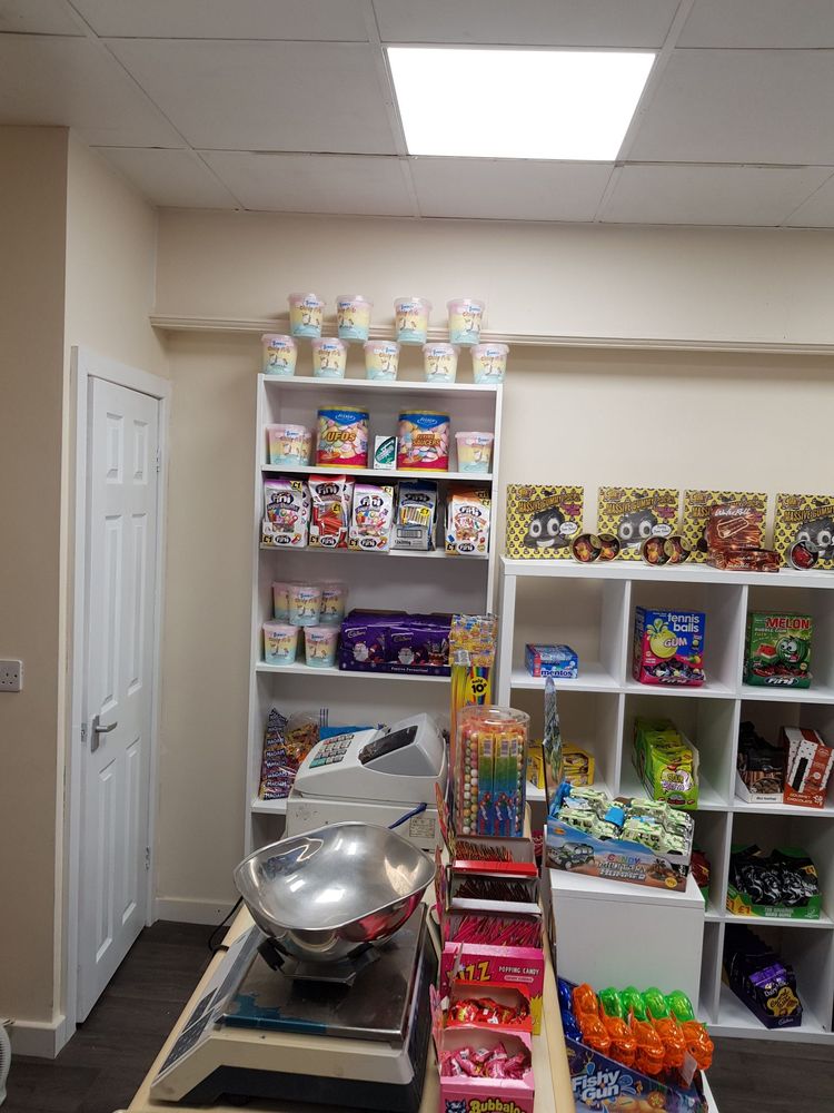 CANDY BAR 29 Photos 21 Pelham Rd, Bradford, West Yorkshire, United