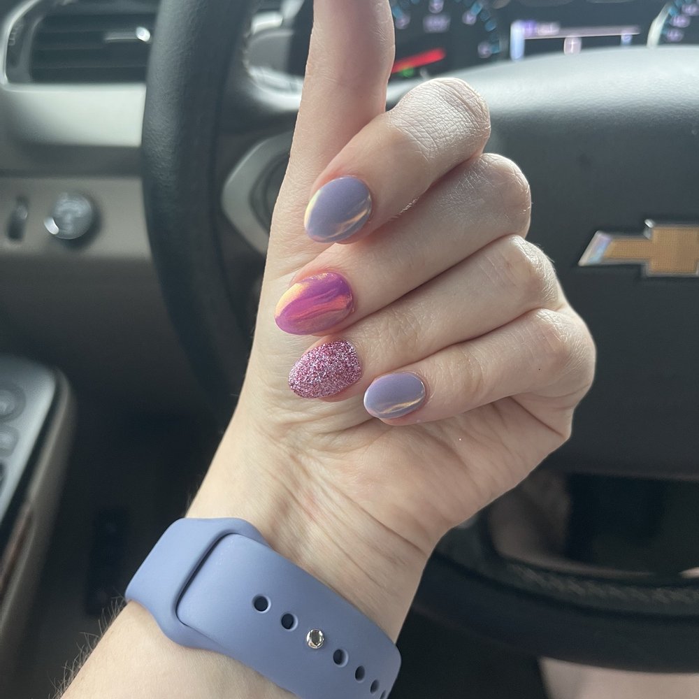 The Nail Lounge - Chrome nails - Nail Salons Near Me - Miramar, Florida