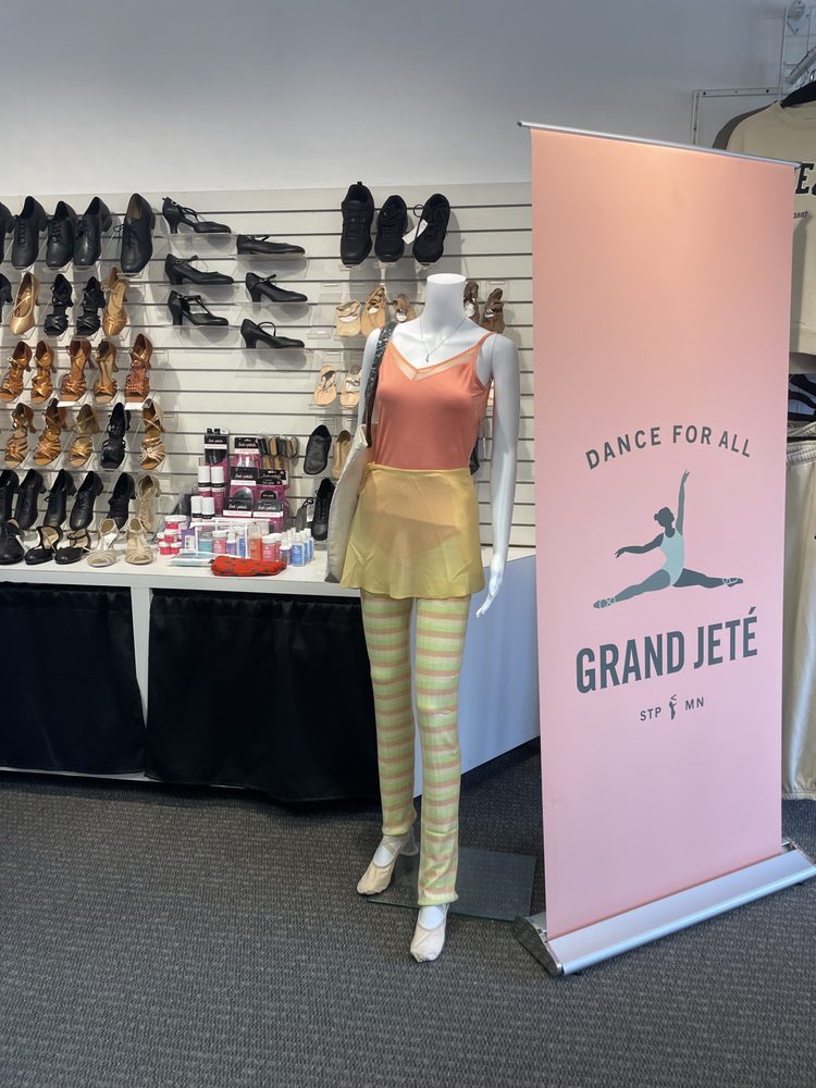 Grand Jete Logo