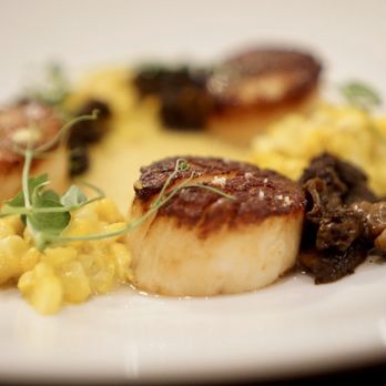 Senia - Scallops - Cocktail Bars Near Me - Honolulu, Hawaii