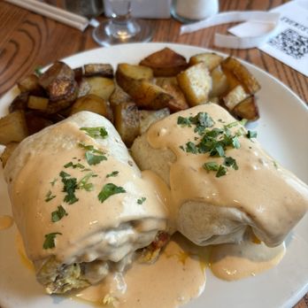 Otto's Place - Smothered burrito - New American Near Me - Galena, Illinois Otto's Place - Smothered burrito - New American Near Me - Galena, Illinois