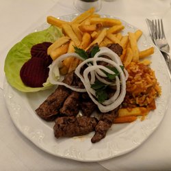 Akropolis - Lamb fillets with French fries