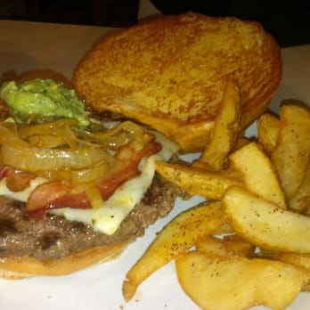 Fuddruckers - 1lb Southwest burger - American Near Me - Doral, Florida Fuddruckers - 1lb Southwest burger - American Near Me - Doral, Florida