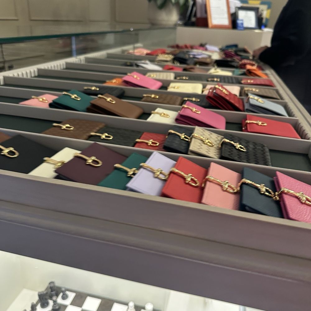Leather shopping Leather shopping