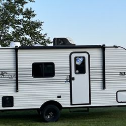 Fun Town RV Corsicana - Bad photo  but great RV thank you Josh and fun Town.