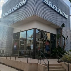 SKECHERS Warehouse Outlet - Skechers - Kissimmee