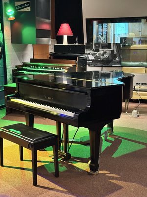Muscle Shoals Sound Studios by null