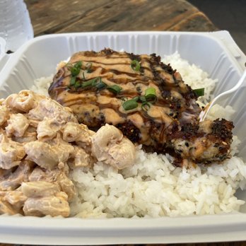 Da Bald Guy - Furikake Crusted Fresh Ahi - Food Trucks Near Me - Kahuku, Hawaii