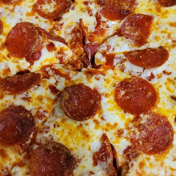 7-Eleven - Large pepperoni pizza - Convenience Stores Near Me - San Diego, California