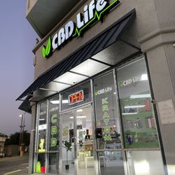 CBD Life & Kratom - Storefront