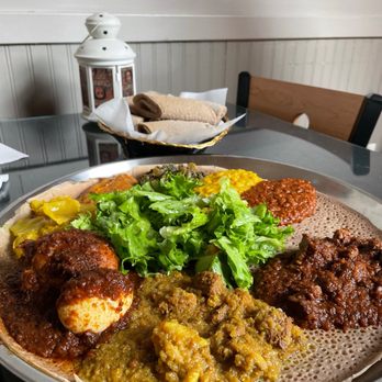 Messob Ethiopian Restaurant - Combination plate (meat and veggies) - Ethiopian Near Me - Oakland, California Messob Ethiopian Restaurant - Combination plate (meat and veggies) - Ethiopian Near Me - Oakland, California