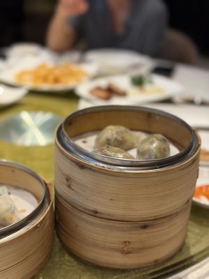 Imperial Treasure Fine Chinese Cuisine (Crowne Plaza) by null