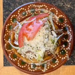 Sope de Carnitas