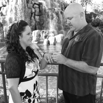 Las Vegas Wedding Wagon - Married in front of Mirage - Wedding Planning Near Me Las Vegas Wedding Wagon - Married in front of Mirage - Wedding Planning Near Me