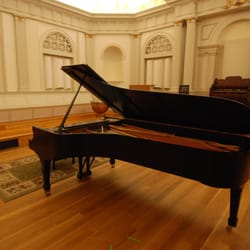 Futura Productions - Steinway 9' concert grand piano