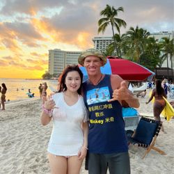 Mickeys Surf School - Sunset sessions available @Mickey surf school