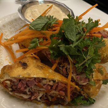 Oak Parker - Pastrami chimis - Cocktail Bars Near Me - Oak Park, Michigan