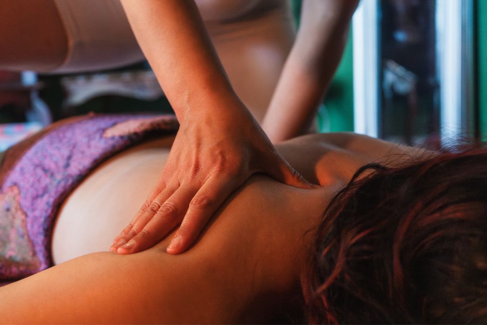 Little Green massage therapy Logo