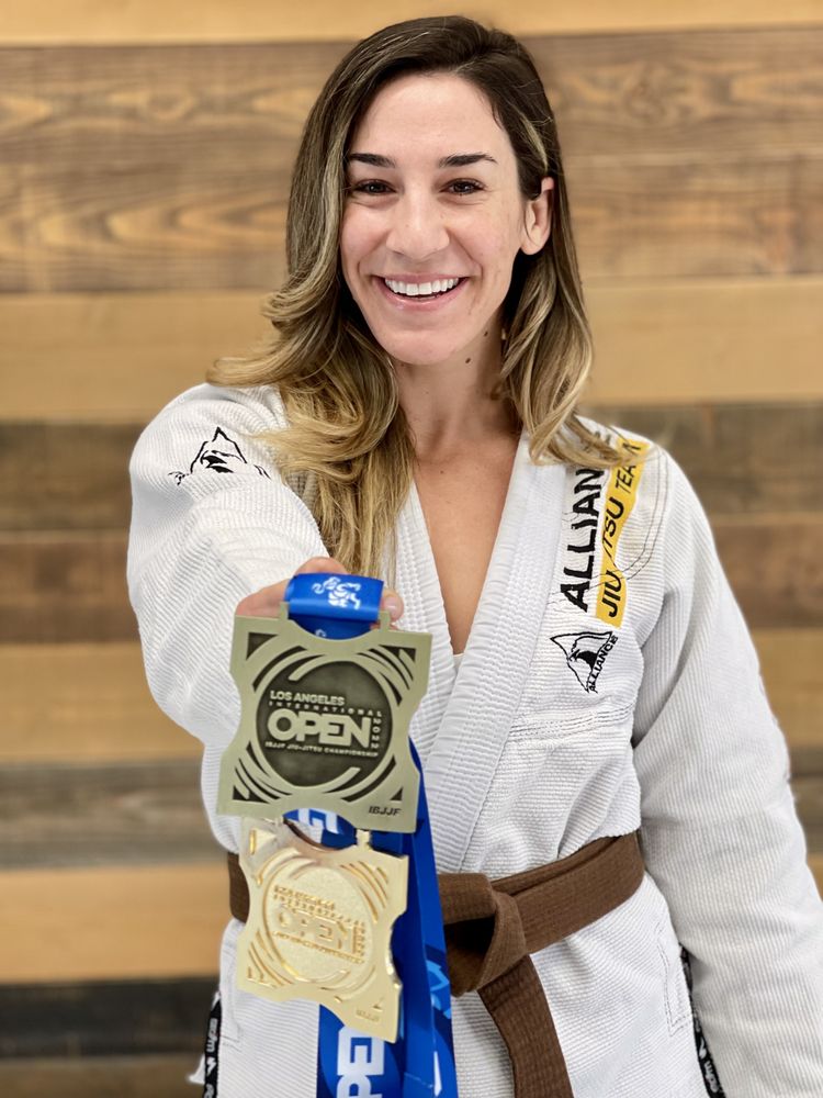 Integrated Movements Logo