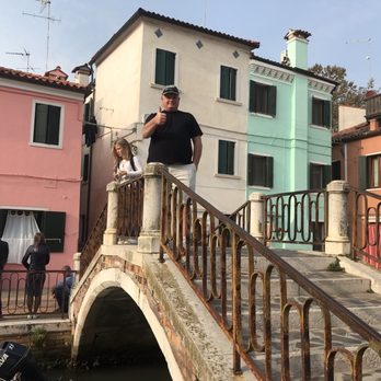 Isola di Burano - Landmarks & Historical Buildings Near Me - Venezia, VE Isola di Burano - Landmarks & Historical Buildings Near Me - Venezia, VE