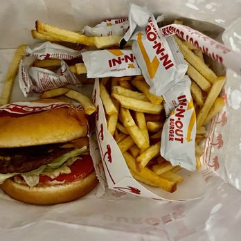 In-N-Out Burger - Fast Food Near Me - Aurora, Colorado In-N-Out Burger - Fast Food Near Me - Aurora, Colorado