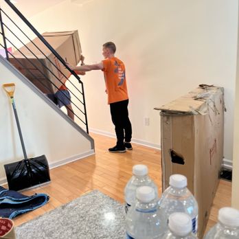 Vector Moving - Romy's team from Vector Moving moved things safely and securely in a difficult narrow house. - Movers Near Me - Philadelphia, Pennsylvania Vector Moving - Romy's team from Vector Moving moved things safely and securely in a difficult narrow house. - Movers Near Me - Philadelphia, Pennsylvania