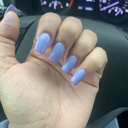 Terrible fill-in and worst nail salon I've been too