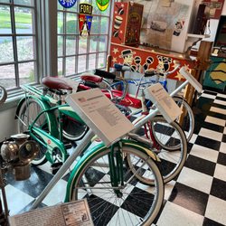 Snook's Dream Cars - Antique Bikes