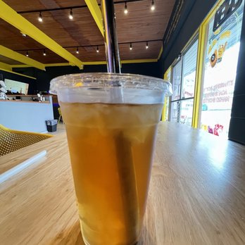 Milky Way Hawaii - Wintermelon tea with lemon jelly (it floats lol!) - Shaved Ice Near Me - Honolulu, Hawaii Milky Way Hawaii - Wintermelon tea with lemon jelly (it floats lol!) - Shaved Ice Near Me - Honolulu, Hawaii