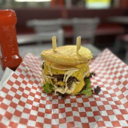 Gladiator Burger & Steak - General Maximus