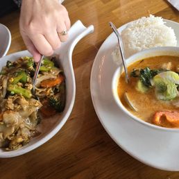 Phad See Ew and Panang Curry Phad See Ew and Panang Curry