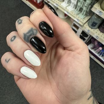 Love Nails - Fresh bio gel - Nail Salons Near Me - Oak Park, California