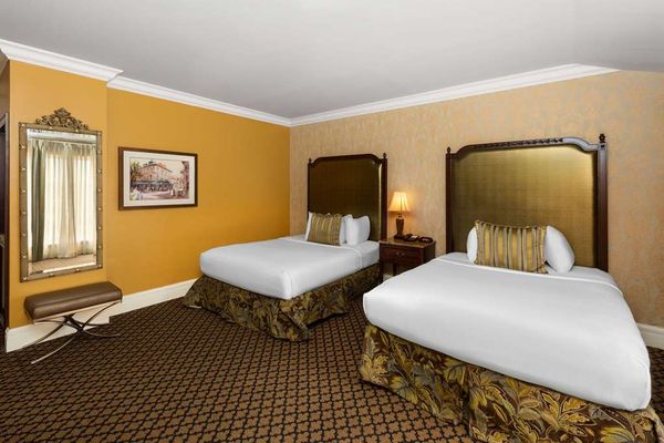 The Lafayette New Orleans by Kasa by null
